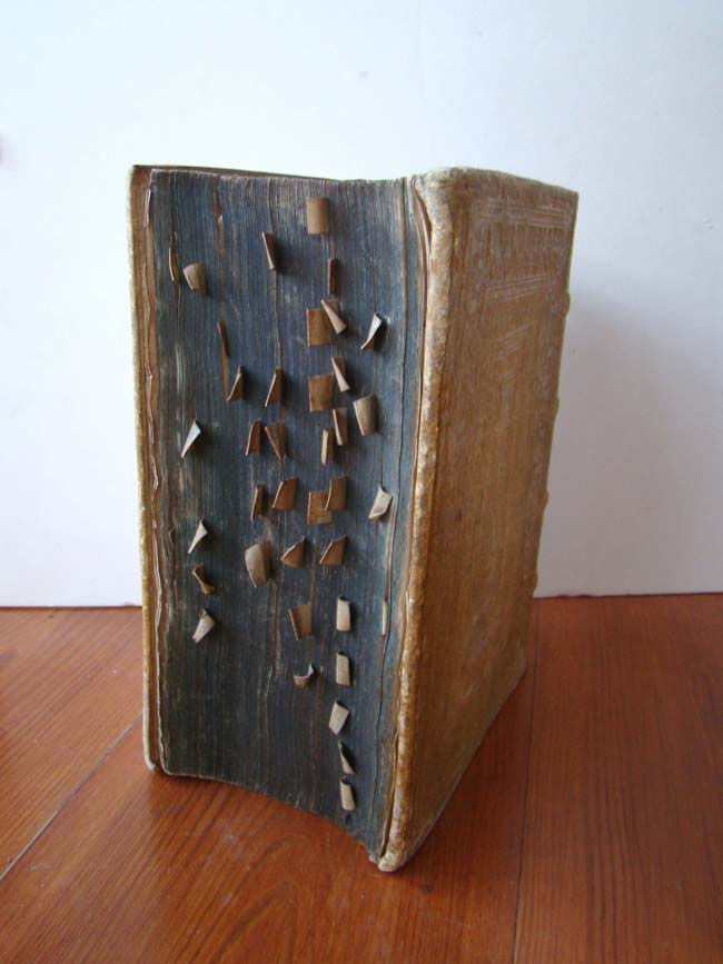 A RARE one-volume edition   of CORPUS JURIS CANONICI (The Body of Canon Law) published in 1661. — image 3